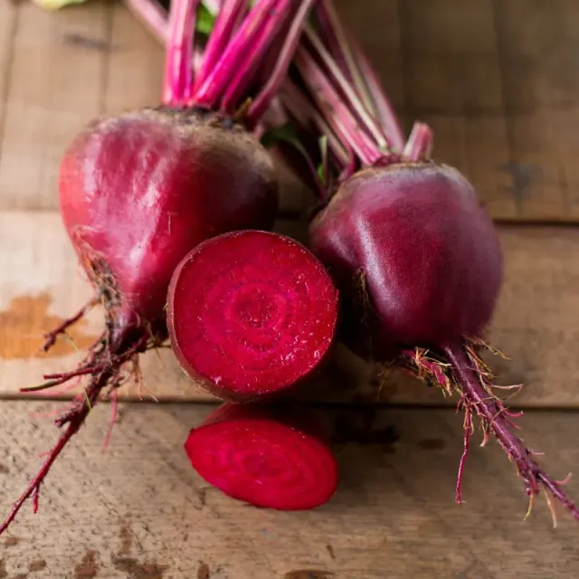 Pinetree Garden Seeds Lutz Winter Keeper Beet Seeds 300 Seeds Heirloom